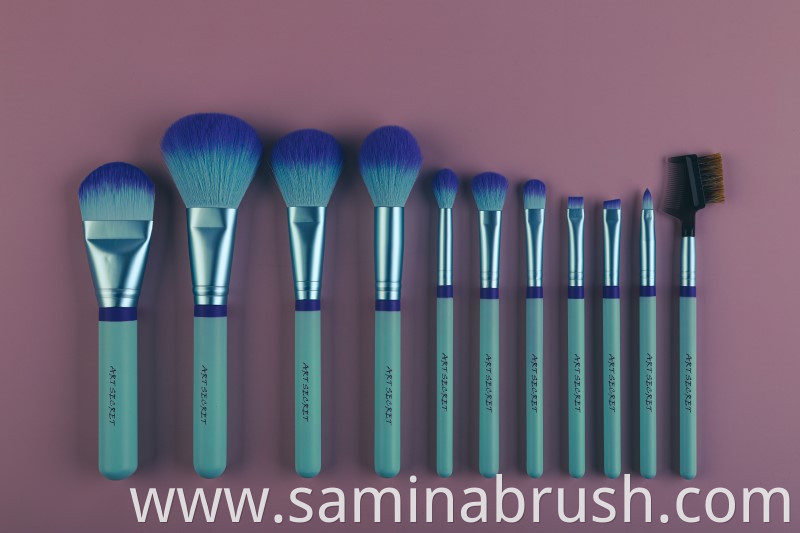 Makeup Brush 2030